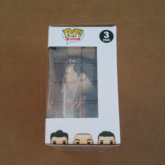 Funko Pop! Rocks Blink-182 Vinyl Figures 3-Pack - Picture 4 of 9